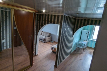 Уютная однокомнатная квартира, удобно расположена.